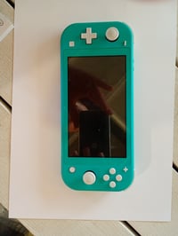 Prenosná herná konzola Nintendo Switch Lite, tyrkysová – Viditeľné známky používania na displeji aj na ráme (stav: pozri 2. obrázok) 2