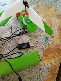 Carrera 370501033P Super Mario Flying Yoshi 2.4GHz avion na daljinsko upravljanje — neispravan, za dijelove: ne uključuje se (stanje: vidi 2. sliku) 3