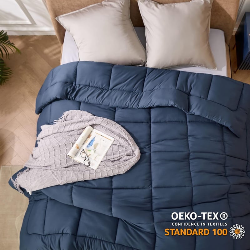 Bedsure Téli Paplan 240x220 - Meleg, Puha, Antiallergén Steppelt Takaró, Kék