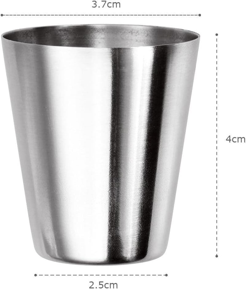 Anpro ezüst flaska szett 4 pohárral és tölcsérrel, 285ml - Újracsomagolt