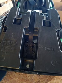 Scaun auto Kinderkraft UNITY2 i-Size 100-150 cm Isofix gri, husă respirabilă — pătat, carcasă uzată în partea din spate (stare: vezi poza 2) 4