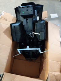 Quad electric pentru copii Feber Quad Boxer 12V – defect, funcționează parțial: lipsesc piese, motor de antrenare suspendat (stare: vezi a doua imagine) 5