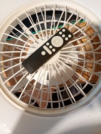 Stropný ventilátor so svietidlom BRILONER, RGB — chybný, čiastočne funkčný: diaľkové ovládanie nefunguje správne (stav: pozri 2. obrázok) 3
