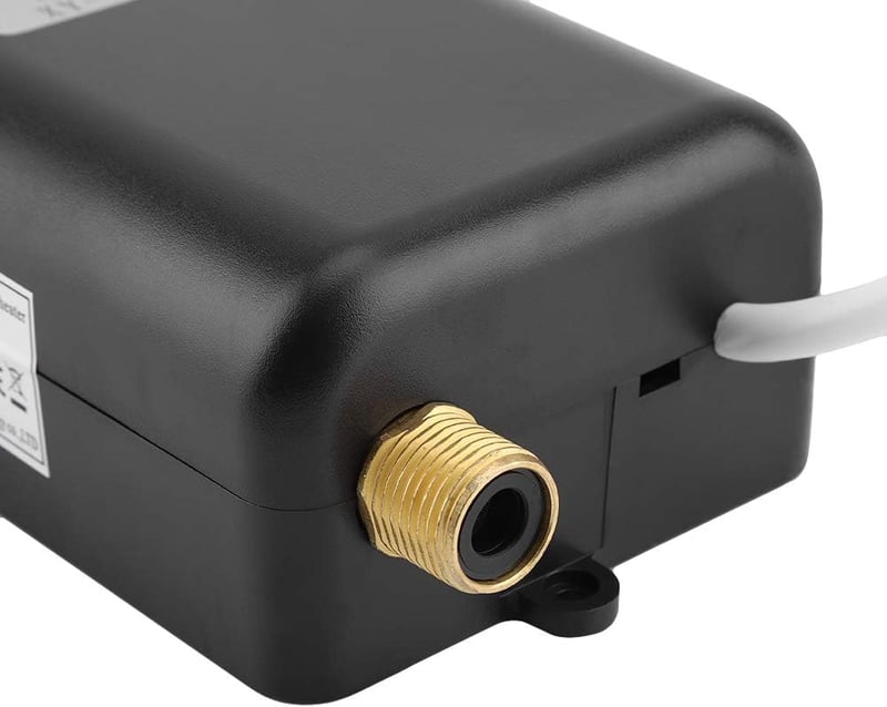 220V 3400W Mini Átfolyós Vízmelegítő – Azonnali Melegvíz Zuhanyhoz és Konyhába, Kompakt Villanybojler (Fekete, EU)
