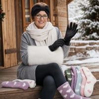 Pachet Confort de Iarnă: bentiță + mănuși touchscreen + 6 perechi șosete termice + manșon blană 1