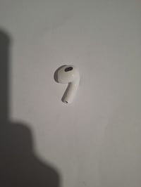 Apple AirPods — Jobb fülhallgató (alkatrész) 2