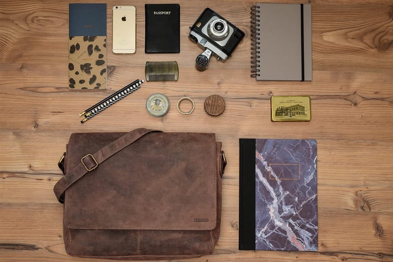 LEABAGS Vintage Bőr Férfi Válltáska 15"-os Laptophoz - Szürkésbarna