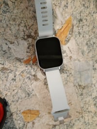 Xiaomi Redmi Watch 5 Active pametni sat sivi 2,0" LCD baterija 18 dana — neispravno, za dijelove: stalno se ponovno pokreće (stanje: vidi 2. sliku) 2