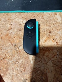 Nintendo Joy-Con 2 lijevi kontroler za Nintendo Switch 2, svijetlo plavi - bez trake za zapešće — nedostaje traka za zapešće (stanje: vidi 2. sliku) 2