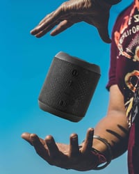 SENXINGYAN Bluetooth Hangszóró 20W - IPX6 Vízálló, 360° Sztereó Hangzás, 16 Órás Üzemidő, Kihangosítás, FM/AUX/USB/TF, Hordozható 7