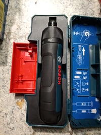 Bosch GO 3 akumulatorski odvijač s setom od 8 bitova, držačem bitova, USB-C — neispravan, za dijelove: ne uključuje se (stanje: vidi drugu sliku) 2