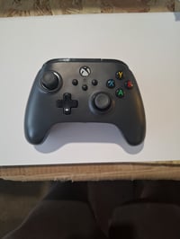 Drôtový ovládač PowerA kompatibilný s Xbox Series X|S a Xbox One, čierny — Ľavá páčka má drift (stav: pozri 2. obrázok) 2