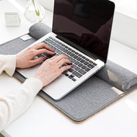 ergomi Laptop Párna Tálca - Ágyban/Kanapén Használható Notebook Tartó, Fa Hatású Asztallap 17" Laptopokhoz, Csúszásgátló Felülettel, Otthoni 6