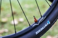 PMP Univerzális Tubeless MTB Szelep 50mm - Szerszámmentes, Habkompatibilis 6