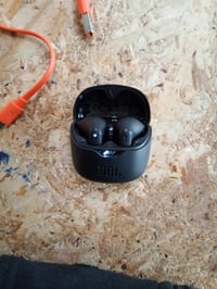 Bezdrôtové slúchadlá JBL Tune Flex TWS s potlačením hluku – chybné, na náhradné diely: pravé slúchadlo nefunguje (stav: pozri 2. obrázok) 3