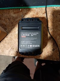 Náhradná lítium-iónová batéria Powtree LBXR36 36V 2,5Ah pre Black+Decker — chybná, čiastočne funkčná: chybný článok (stav: pozri 2. obrázok) 2
