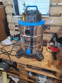Viacúčelový vysávač Vacmaster VQ1530SFDC 3 v 1 na mokré a suché vysávanie, nehrdzavejúca oceľ, 1500 W, 30 l, s funkciou fúkania, používaný 2