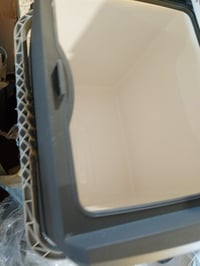 Termoelektrická autochladnička AEG KK 28, 28 litrov, 12V/230V, do auta aj do zásuvky, prenosná, chladenie do 20 °C pod okolitú teplotu, na kempovanie a cestovanie, používaná 3