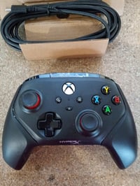 HyperX Clutch Gladiate Xbox vezetékes USB-C kontroller fekete — hibás, részben működik: P3 gomb nem működik (állapot: lásd a 2. képet) 3