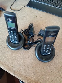Telefon fără fir DECT Alcatel E260 S Voice Duo cu robot telefonic, 2 receptoare, afișaj iluminat, blocare apeluri 2