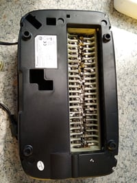 Bonsaii C261-C iratmegsemmisítő 8 lapos P-4 keresztvágás 5x14 mm 16 — hibás, alkatrésznek: nem kapcsol be (állapot: lásd a 2. képet) 3