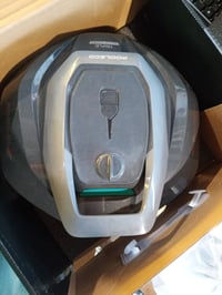 Ultenic Pooleco 10s Robotporszívó Medencéhez, 3 Motor, 90 perces Üzemidő, 80 m², Távirányítós és App Vezérlés, Automatikus Parkolás, Minden 2
