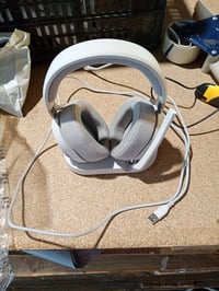 Bezdrôtové herné slúchadlá Fractal Design Scape Light s RGB podsvietením a odnímateľným mikrofónom, sivé — (stav: pozri 2. obrázok) 2