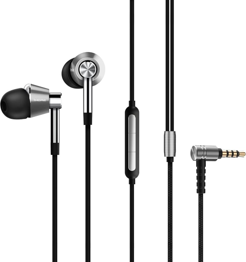 1MORE E1001 Triple Driver Fülhallgató - Ezüst, Zajszűrős, 20Hz-20kHz, Lecsatolható Kábel, 3,5mm Jack, Utazáshoz és Edzéshez