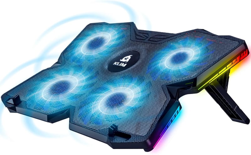 KLIM Wind Laptop Hűtő - RGB Világítás - 4 Ventilátor - USB Tápellátás - Stabil és Csendes - PC, Mac, PS4 Kompatibilis - 11-17 Colos Laptopok