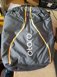 Otaro PRO tenisz hátizsák 42 literes, cipő- és laptoptartóval, fekete-narancssárga — kopás a táska elején (állapot: lásd a 2. képet) 2