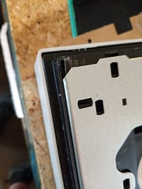 Elektronický prietokový ohrievač vody Vaillant electronicVED E 21/8, 21 kW, 400 V — horné 2 plastové časti sú zlomené (stav: pozri 2. obrázok) 2