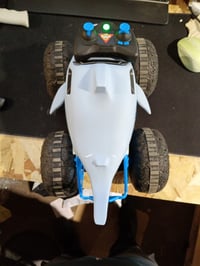 Monster Jam Megalodon Storm RC távirányítós amfibius monster truck cápa dizájn 1:15 méretarány szárazföldre és vízre 4 éves kortól 4