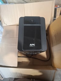Záložný zdroj APC Back-UPS BX750MI-GR, 750 VA, so zásuvkami Schuko, AVR reguláciou napätia, ochranou batérie, používaný 3