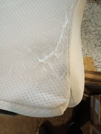 Pernă ergonomică cu spumă cu memorie Ylekto pentru calmarea durerii, pernă ortopedică conturată cu efect de răcire pentru cei care dorm pe o parte, alb, 63,5x39,9 cm 3