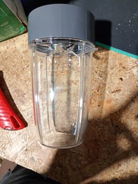 Osobný mixér Nutribullet Pro 900W v bielej farbe, so 700 ml nádobou bez obsahu BPA, na prípravu smoothies 2