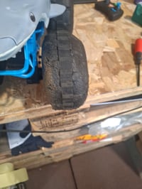 Monster Jam Megalodon Storm RC amfibius monster truck 1:15 méretarány, szárazföldön és vízen is — törött előlap (állapot: lásd a 2. képet) 4