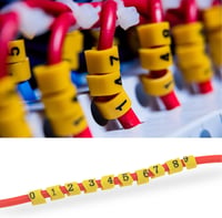 SRJQXH Kábel Jelölő Készlet - 10 Tekercs 0-9 Számozással, 2700 Kapszula, 2,5mm² Méretben, 4,2mm Átmérőig, PVC Anyagból, Sárga-Fekete 2