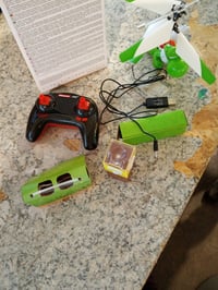 Carrera 370501033P Super Mario Flying Yoshi 2.4GHz avion na daljinsko upravljanje — neispravan, za dijelove: ne uključuje se (stanje: vidi 2. sliku) 2