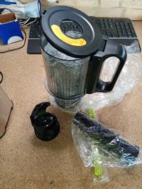AMZCHEF Slow Juicer hidegpréses gyümölcs- és zöldségcentrifuga, 120 — alkatrésznek / bontóra: nem kapcsol be (állapot: lásd a 2. képet) 4