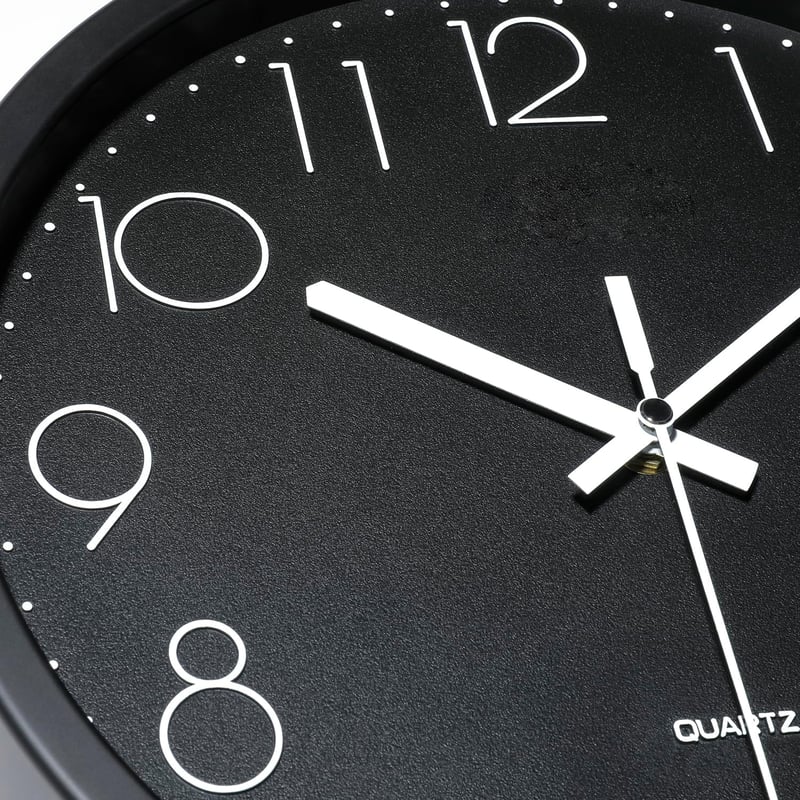 Plumeet 30,5 cm-es Hangtalan Falióra - Modern Fekete Dizájn Nappaliba, Konyhába