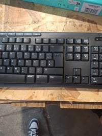 Logitech MK270 Bezdrôtový set klávesnice a myši, 2,4 GHz, Nano USB prijímač, kompatibilný s Windows, čierny – Neúplné, výstavný kus 5