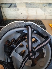 Cască de bicicletă pentru copii HUDORA Beary XXS/XS (48-52 cm), culoarea mocca, cu bandă reglabilă pentru cap — ușor îndoită în partea din spate (stare: vezi a 2-a fotografie) 4