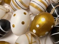 Elegáns fekete-fehér-arany hímes tojás szett akasztóval, 24 darabos 5