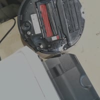 Robot aspirator și mop Roborock S8 MaxV Ultra, cu perie laterală extensibilă, putere de aspirare 10.000 Pa, spălare cu apă fierbinte la 60°C, stație All-in-One 3