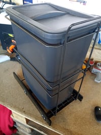 Emuca kuchynský kôš na triedený odpad 35 l, montáž na dno, manuálny výsuv, antracitovo sivý plast 4