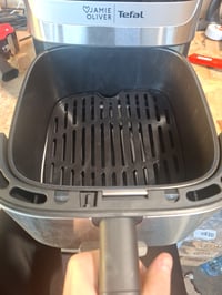 Teplovzdušná fritéza Tefal Jamie Oliver Easy Fry Silence Deluxe EY55JDE0, 5 l, 10 programov, digitálna dotyková obrazovka, liatinový rošt a pokrievka 3