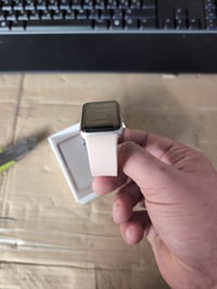 Ceas inteligent Samsung Galaxy Fit3 pentru fitness și monitorizarea activității, culoare Pink Gold, 36 luni — fără cablu de încărcare (stare: vezi a 2-a imagine) 4
