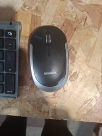 Amazon Basics punjivi bežični set tipkovnice i miša, francuski raspored tipki, ultratanki tihi dizajn s numeričkom tipkovnicom 3