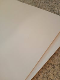 Birou alb vidaXL din lemn prelucrat 140x50x77 cm, masă de calculator cu 6 sertare pentru birou de acasă — două panouri posterioare sunt deteriorate (stare: vezi a 2-a imagine) 4