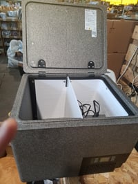 VEVOR prijenosni kompresorski hladnjak 40 L, ultralaki EPP auto hladnjak s upravljanjem putem aplikacije, 12V/24V DC, od -10°C do 10°C, za kamione 2
